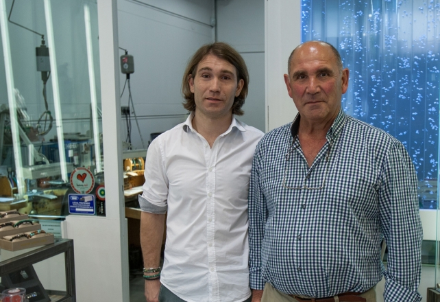 Manuel Ferrer Joyero celebra con larioja.com el 20 aniversario de su web