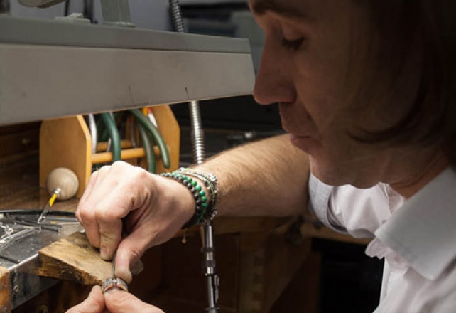 Manuel Ferrer Joyero celebra con larioja.com el 20 aniversario de su web