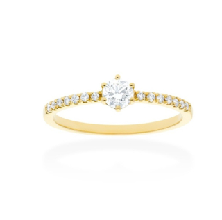 Anillo de Oro con Diamantes